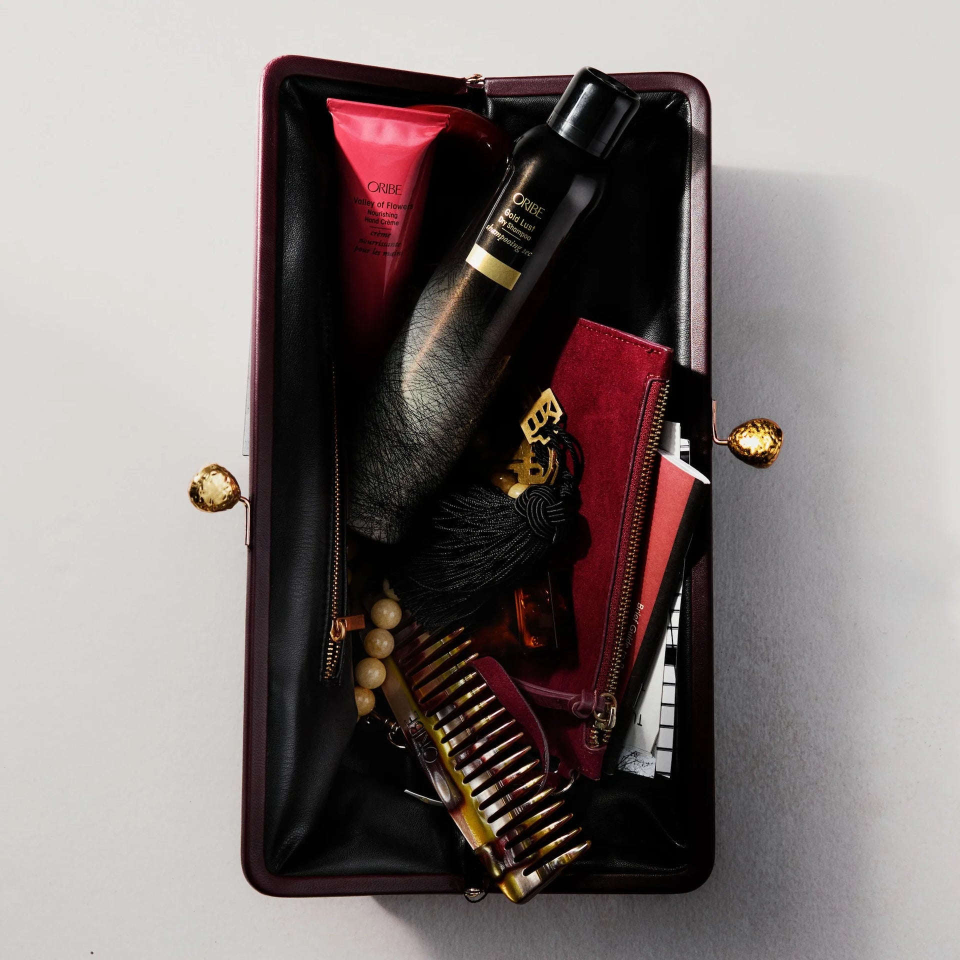 Gold Lust Dry Shampoo by Oribe - detail 2